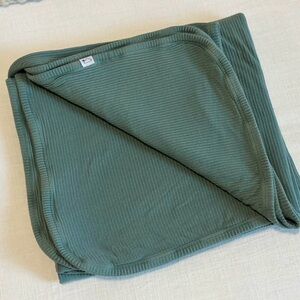 Dream Big Little Co Ribbed Bamboo Cloud Blanket